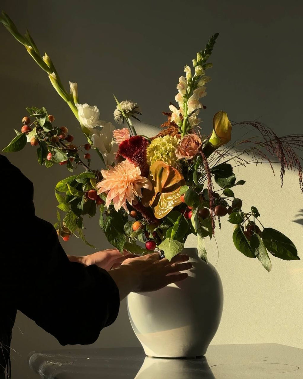 Mid-fall modern bouquet delivery in Seattle