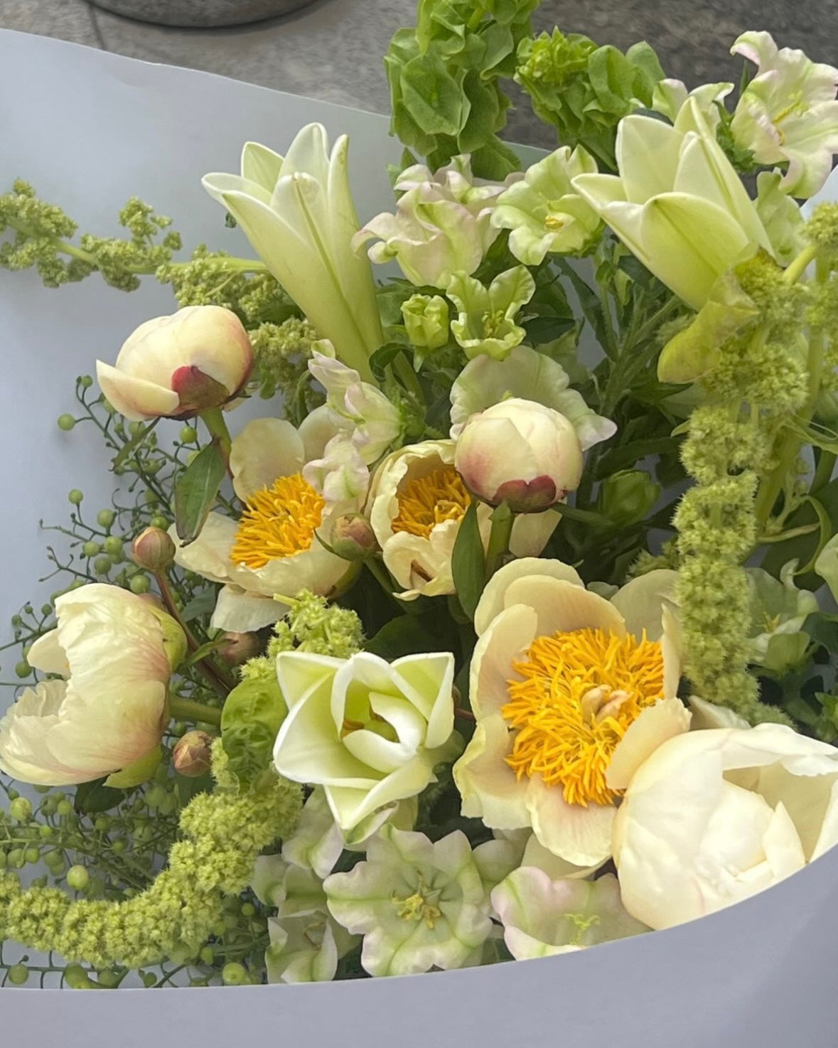 How to Personalize a Flower Delivery When You Send Flowers