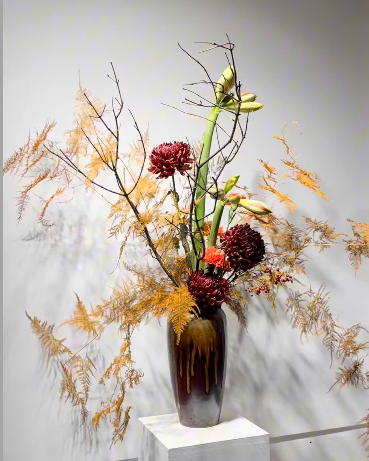 modern flower arrangement subscription for business in Seattle