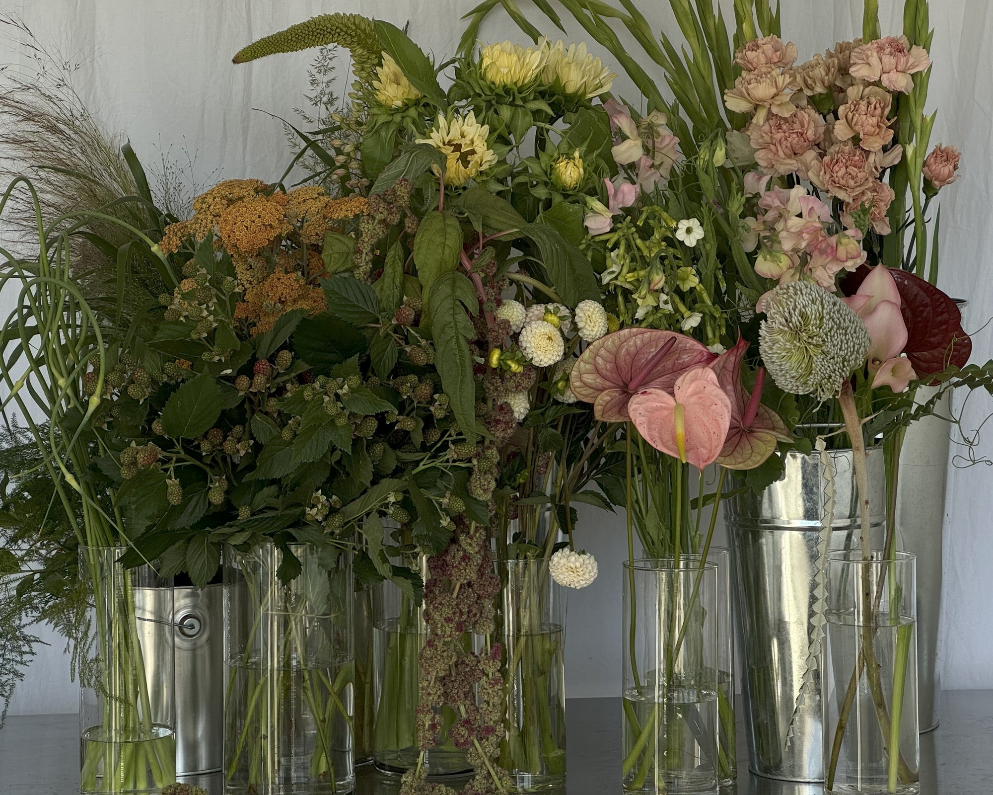 Modern Nature floral studio in Seattle specializing in luxury flower arrangements.
