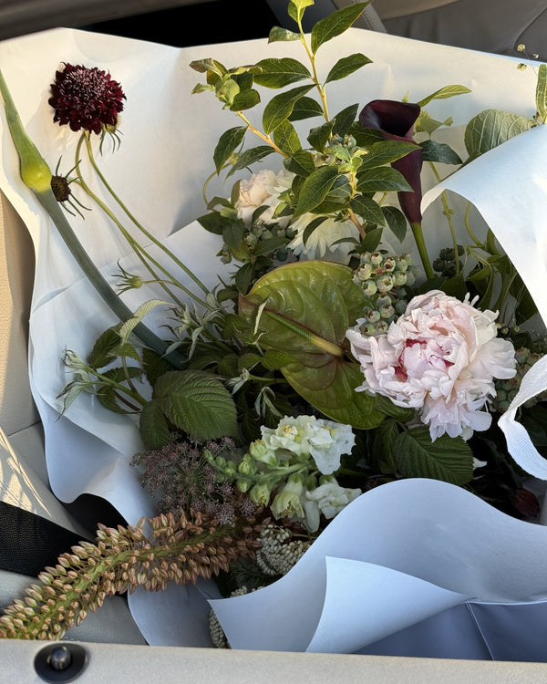 seasonal bouquet delivery in seattle